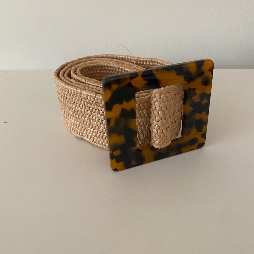 Straw + cheetah waist belt